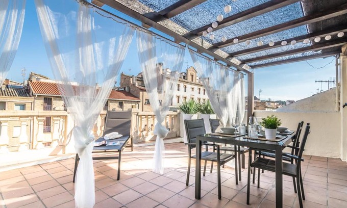 Tudela Apartment | Family-Friendly Atico el Muro: 4-Star Stay, Guest Rated 9/10
