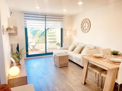 Miami Platja Apartment | Top-Rated Atico Solarium La Cala - Pet Friendly & Pool Access