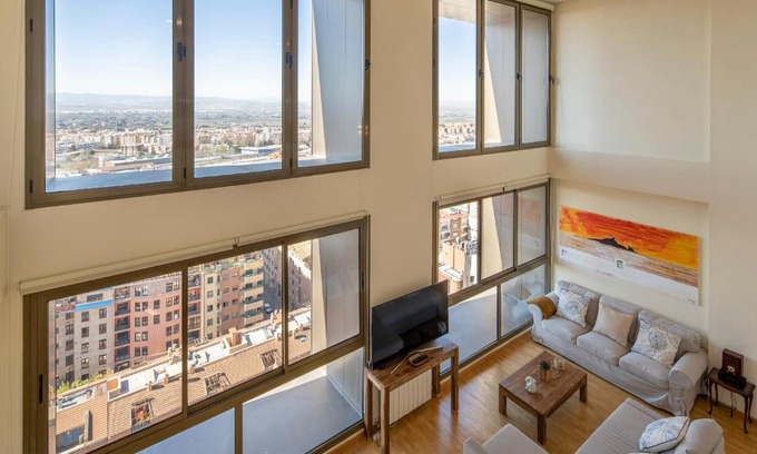 Plaza de Toros-Doctores-San Lazaro Apartment | Stunning Penthouse in Granada: City Centre with Terrace