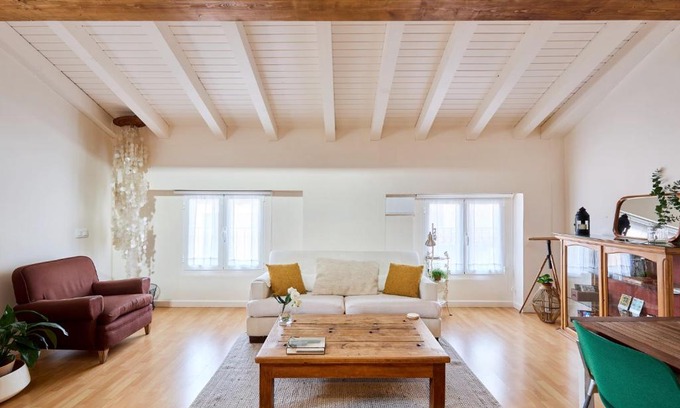Old Town Apartment | Remarkable Atico Vistas Estafeta in Historic Center