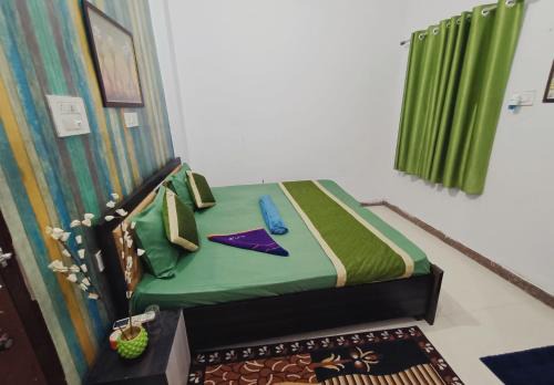 Shri Madhopur Hotel | Pet-Friendly ATITHI Guest House with Breakfast & Hot Tub