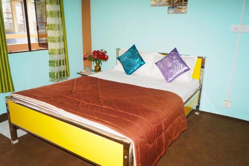 Darjeeling House | Serene Atithi Inn: Oceanfront Homestay with Spa & Pets