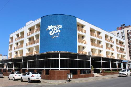 Laguna Hotel | Pet-Friendly Retreat at Atlântico Sul Hotel with Pool Access