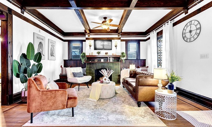 Poncey-Highland House | Historic 1929 Craftsman Bungalow in ATL - Pet Friendly Stay