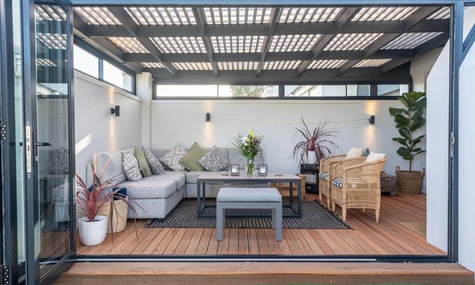 Langebaan Apartment | Oceanfront Atlantic Beach Cottage with Amazing Guest Ratings