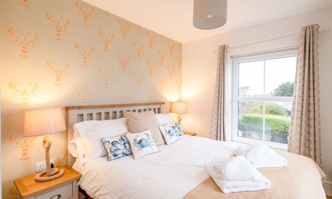 Delabole Cottage | Pet-Friendly Atlantic Cottage with Garden in Delabole