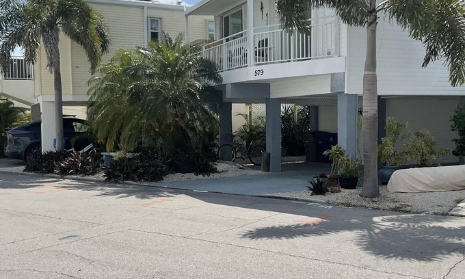 Cudjoe Key House | Oceanfront Getaway with Stunning Views at Venture Out 579