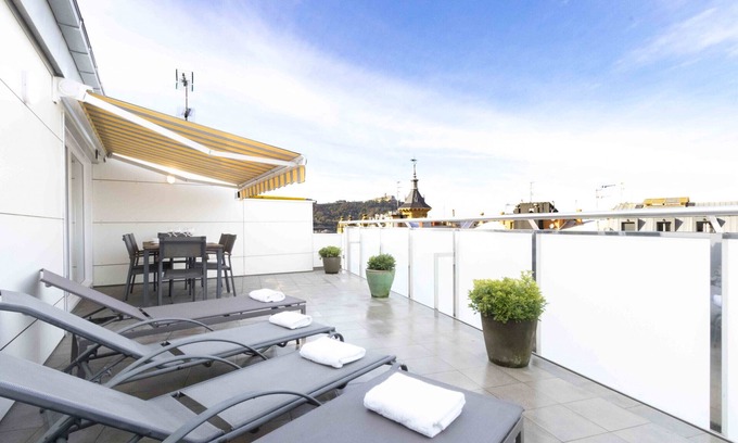 San Sebastian Centro Apartment | Oceanfront Retreat at Atlantic | Rentals Collection
