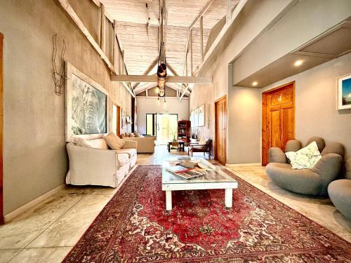 Center Bed & Breakfast | Discover Atlantic-Square Guesthouse: Pet-Friendly Comfort
