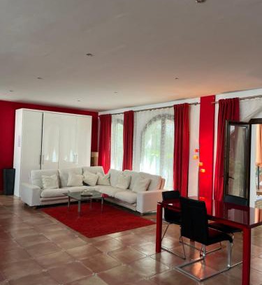 Conil de la Frontera City Center Apartment | Discover Atlantika Conil: Guest Rated 8/10 Getaway