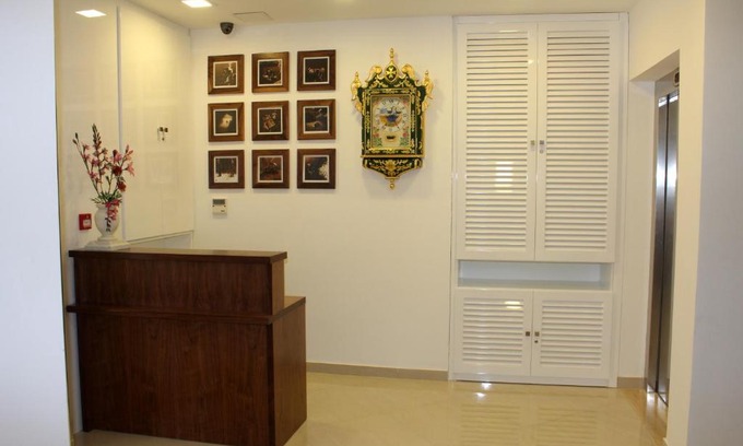 Marsalforn Hotel | Cozy Atlantis Lodge: Accessible Comfort with Breakfast Included
