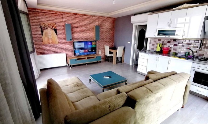 Yenisehir Apartment | Atlas Suit: Family-Friendly Stay with Breakfast Included