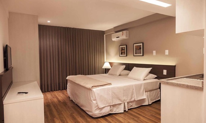 Feira de Santana Hotel | Discover Atmosfera Hotel: Family-Friendly with Pool & Dining