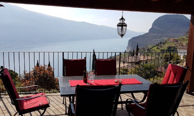 Pieve House | Romantic Stone Holiday House with Breathtaking Views
