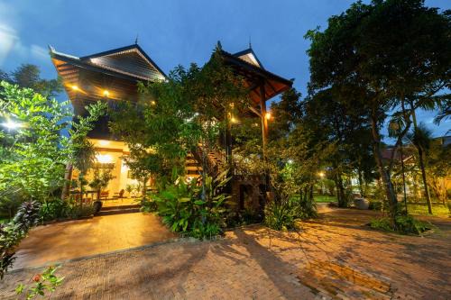 Sangkat Sla Kram Villa | Discover Atoh's Maison: Guest Rated 9.8 with Ocean Views