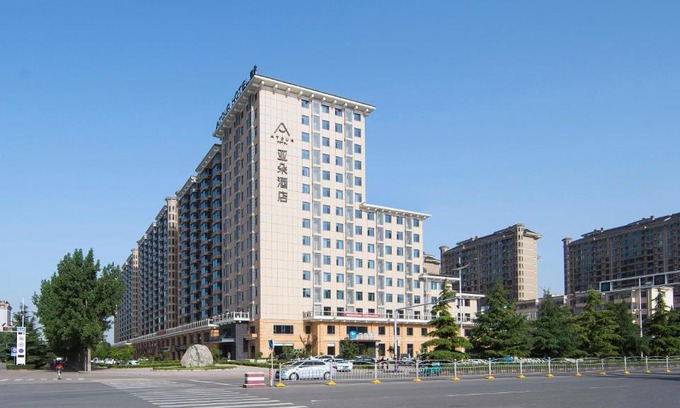 Linfen Hotel | Discover Atour Hotel: Cozy Stays with Breakfast Included