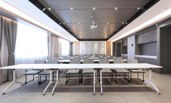 Huashan District Hotel | Discover Atour Hotel Near Ma anshan East Station