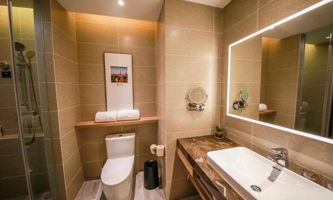 Qi Xia Hotel | Discover Atour Hotel: A 4-Star Gem Near Xianlin University