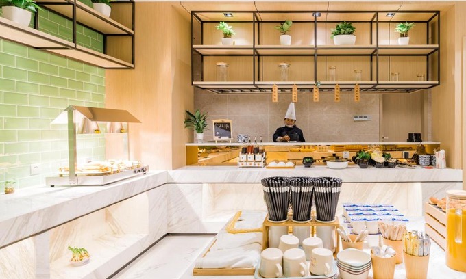Qixia District Hotel | Discover Atour Hotel: 4-Star Comfort in Nanjing