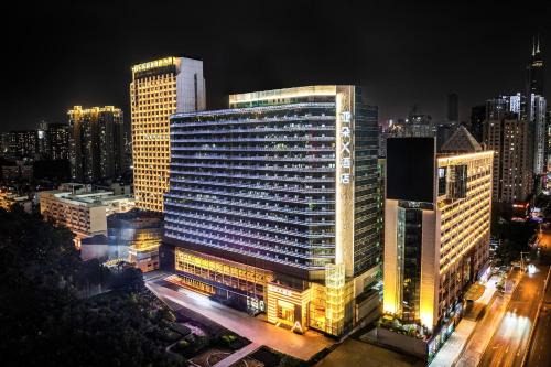 Luohu Hotel | Family-Friendly Atour X Hotel Shenzhen Luohu Baoneng Center