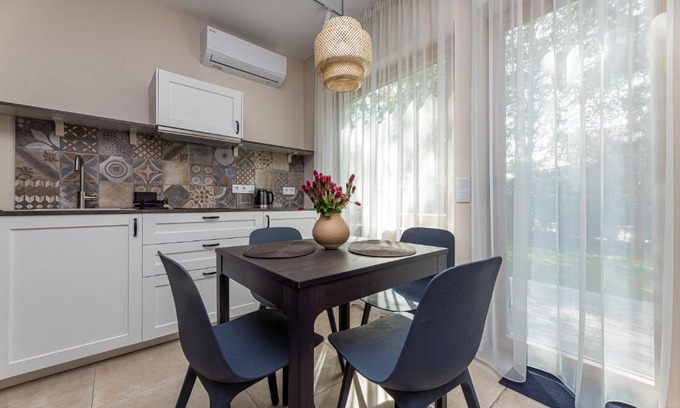 Palanga Apartment | Experience Atpūtys: Oceanfront Bliss with Stellar Ratings
