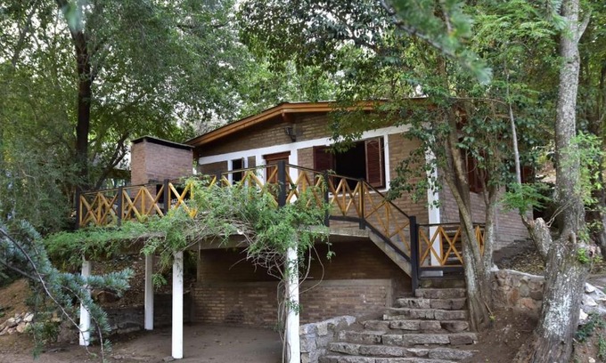 Embalse House | Pet-Friendly Retreat with Pool at Atrapa Sueños I