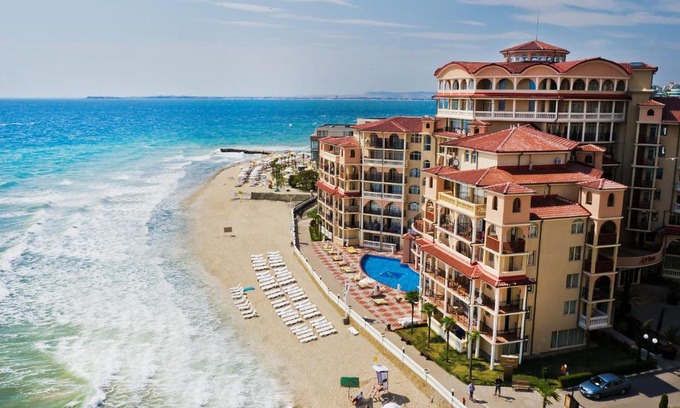 Elenite Resort | All-Inclusive Atrium Beach Hotel with Oceanfront Views