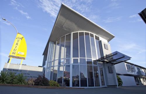 Hamilton North Hotel | Discover Atrium On Ulster: 5-Star Comfort for All