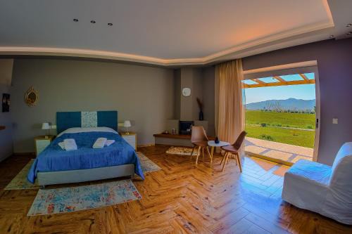 Pyrgos Apartment | Pet-Friendly Atrium Vinea Brintziki Winery with Hot Tub