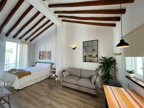 Valle de Abdalagis Apartment | Guest Rated: Atroe Apartment with Exceptional Comfort