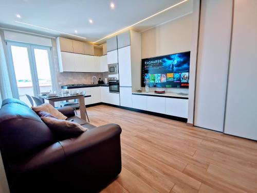 Termoli Apartment | ATTICO BELVEDERE: Central Views and Guest Rated 9.9