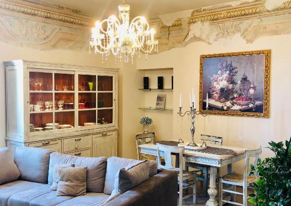 Sinalunga Apartment | Charming "Attico Garibaldi" in the Heart of Tuscany