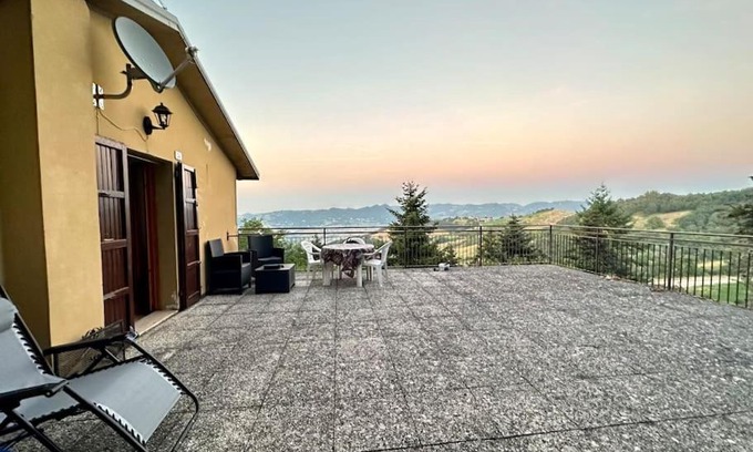 Pavullo nel Frignano Apartment | Relax at Attico Terrazzo with Idromassaggio & Kitchen