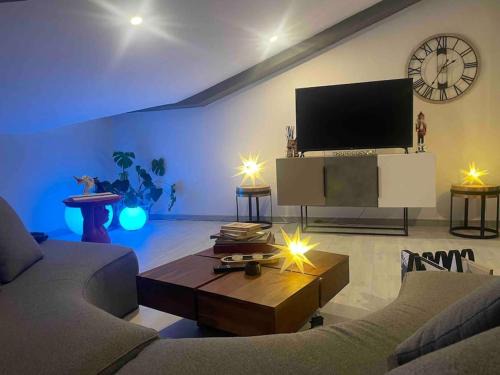 Caravaggio Apartment | Discover Attico the Queen2: Family-Friendly Retreat