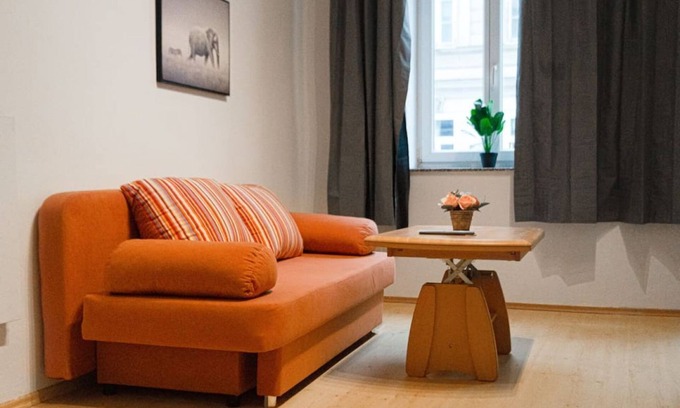 Neulerchenfeld Apartment | Cozy 1 BR Apartment Near Wiener Stadthalle with Kitchen