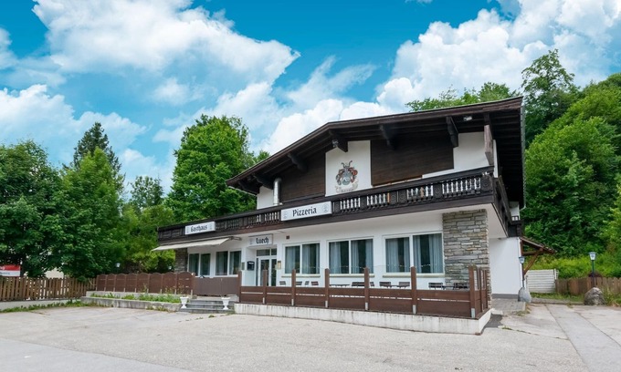 Kirchbichl Apartment | Delightful Apartment with Terrace & Pool for Memorable Stays