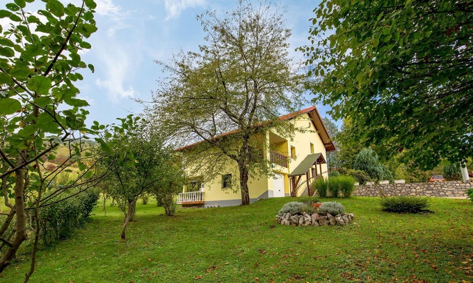Vrbovsko Apartment | Attractive apartment for an unforgettable vacation in a quiet location.????