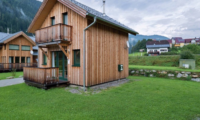 Murau Ski Chalet | Cozy Chalet Steps from Murau Ski Area with Breakfast