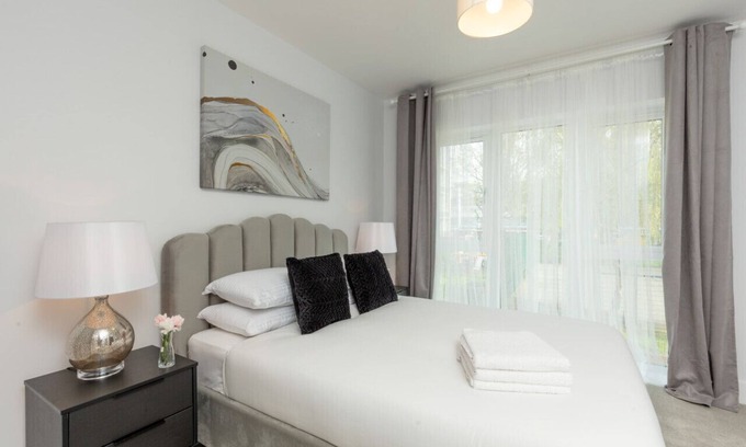 Walworth Apartment | Deluxe South Central Apartment with Accessible Amenities