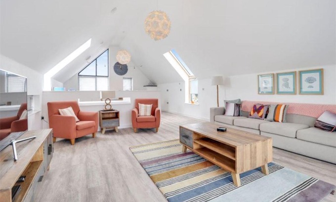 Westleigh House | Inviting Pet-Friendly Beach House in Westward Ho - 4 Star