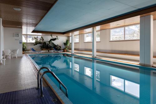 Champfer Apartment | Beautiful Studio Retreat in Champfèr/St. Moritz