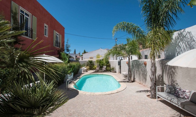 Santa Catarina da Fonte do Bispo Villa | Family-Friendly Villa with Pool & Garden for Unforgettable Stays