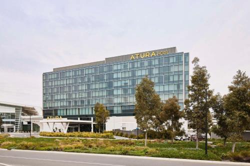 Adelaide Airport Hotel | Discover Atura Adelaide Airport - 4-Star Comfort & Accessibility
