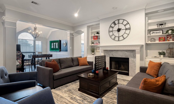 Scofield Farms House | Experience ATX Luxe: Golf, Hot Tub & Family-Friendly Fun