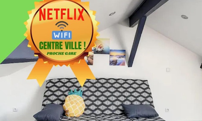 Saint-Quentin Apartment | Unique Duplex Apartment with WiFi & Parking Near Train Station