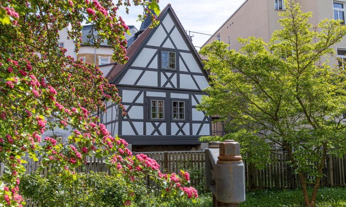 Gera House | außergewöhnliches, historisches, spätgotisches Wohnhaus von 1519, Gries 5