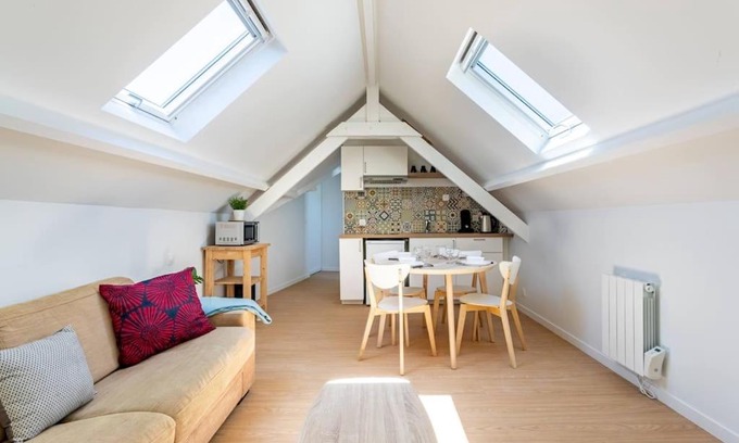 Chelles Apartment | Experience Cozy Comfort at Au Bord du Canal, Paris