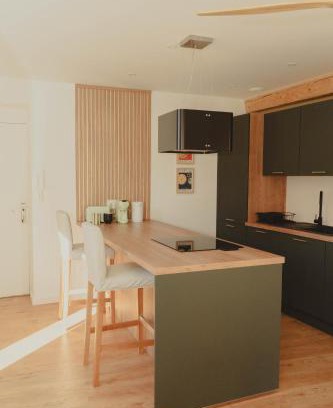 Hyeres City Centre Apartment | Romantic Getaway in Hyères - 4-Star, Highly Rated Hotel