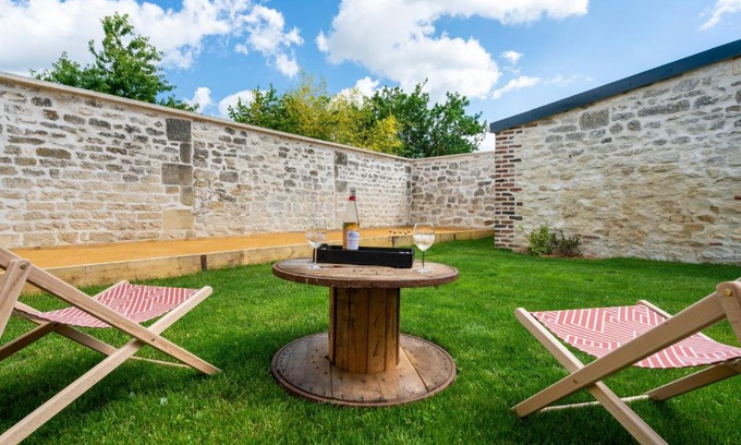 Goudelancourt-les-Pierrepont House | Idyllic Stay at Au Café des Souvenirs - Rated 9.6/10!
