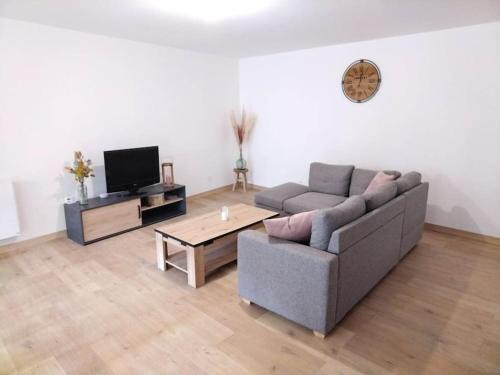 Vigneulles-les-Hattonchatel House | Discover Au Chatet! - Family-Friendly Retreat in Hattonchatel